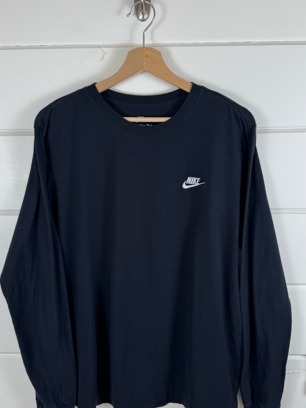 Nike Black Long Sleeve T-Shirt Embroidered Swoosh Logo Crew Neck Size Large